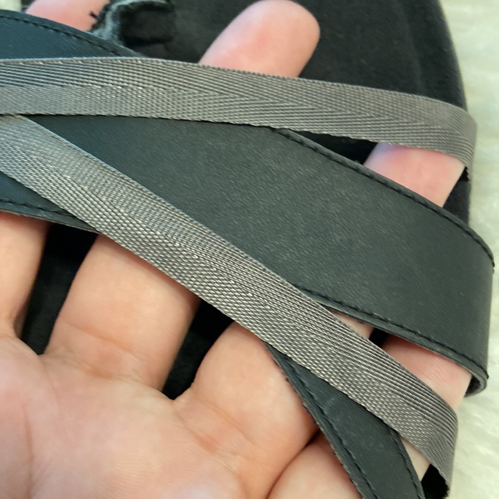 Merrell AirCushion Memory Foam sandals size 11 BNWOT black and gray color - Picture 13 of 16